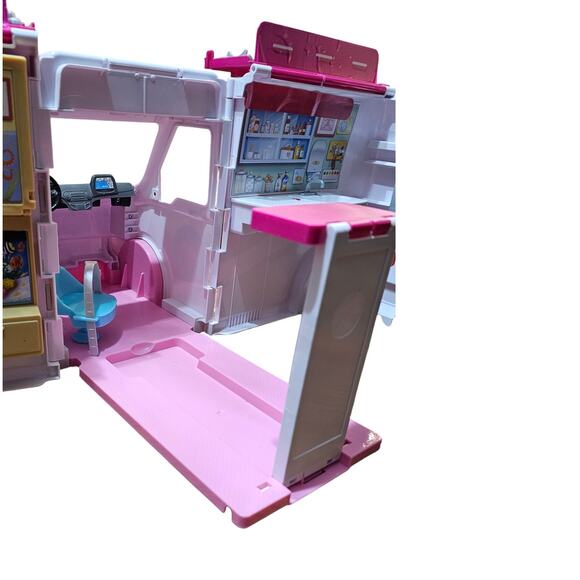 Mattel Barbie Care Clinic 2-in-1 Ambulance & Hospital Playset W/ Lights & Sounds - Picture 12 of 15